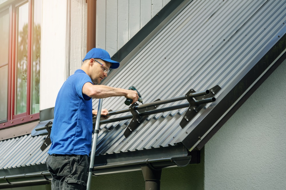 METAL ROOF INSTALLATION