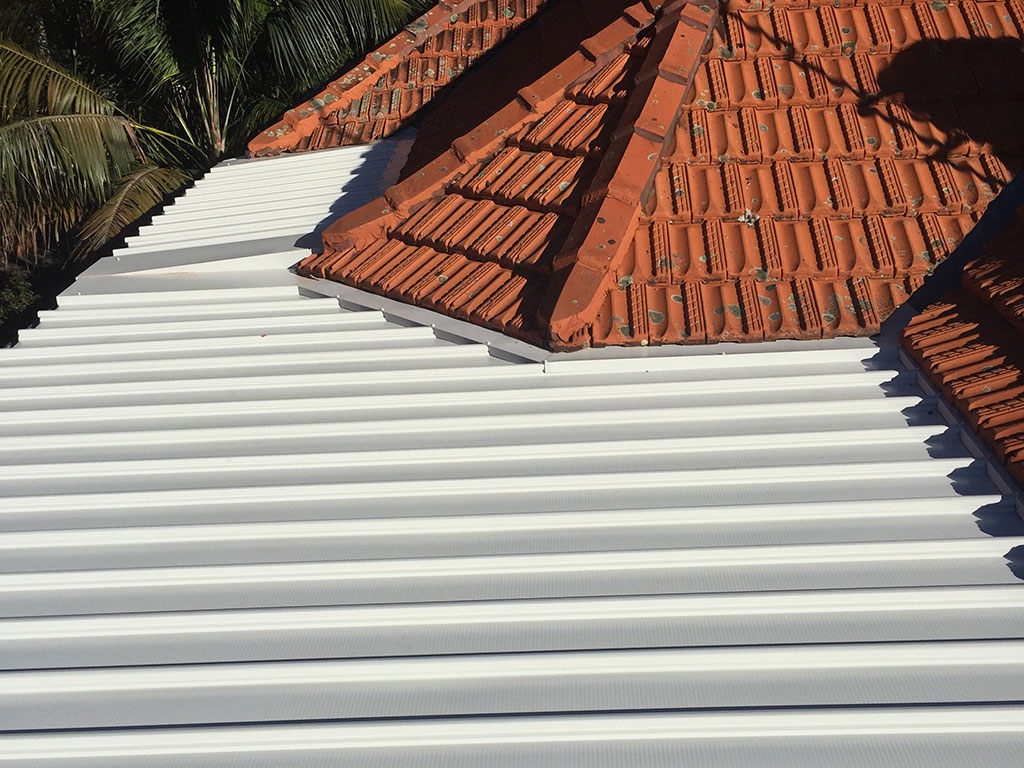 After - Metal Roof With Water With Colourbond Roof